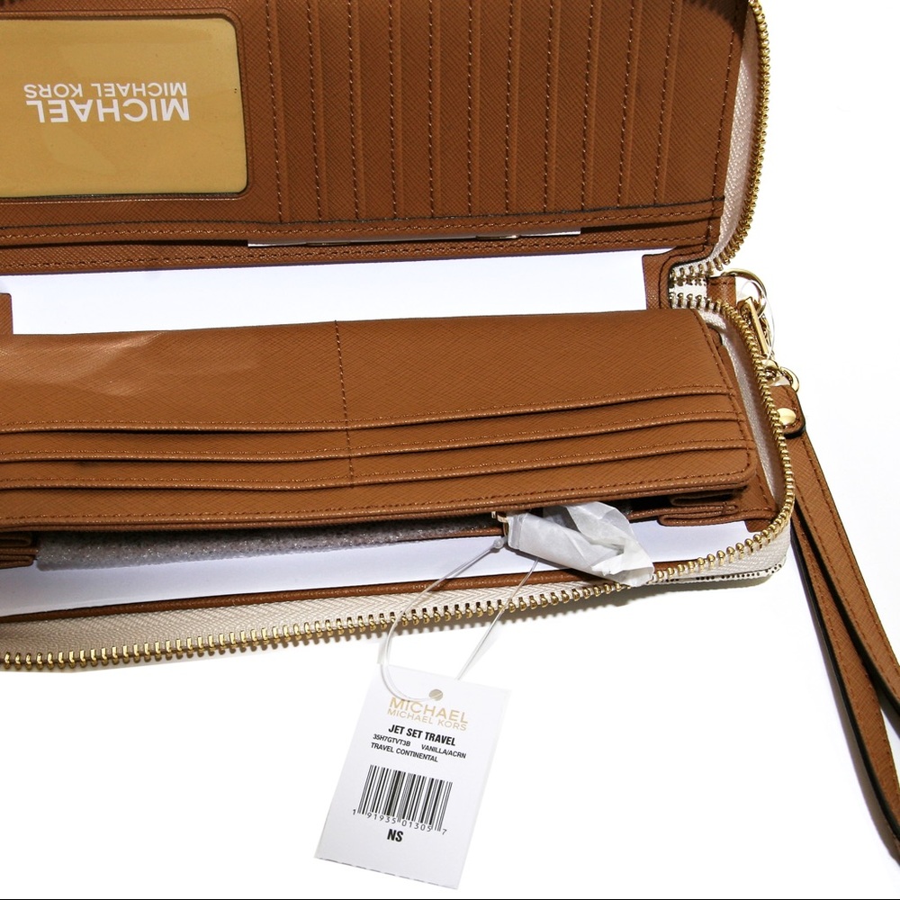 MICHAEL Michael Kors White and Gold Logo Wallet - Picture 4 of 11